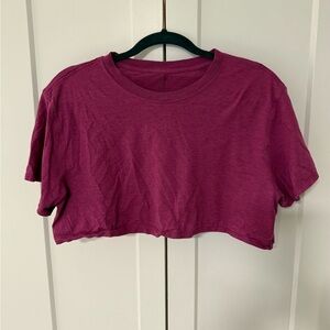 Lululemon Women's Crop Top - Berry